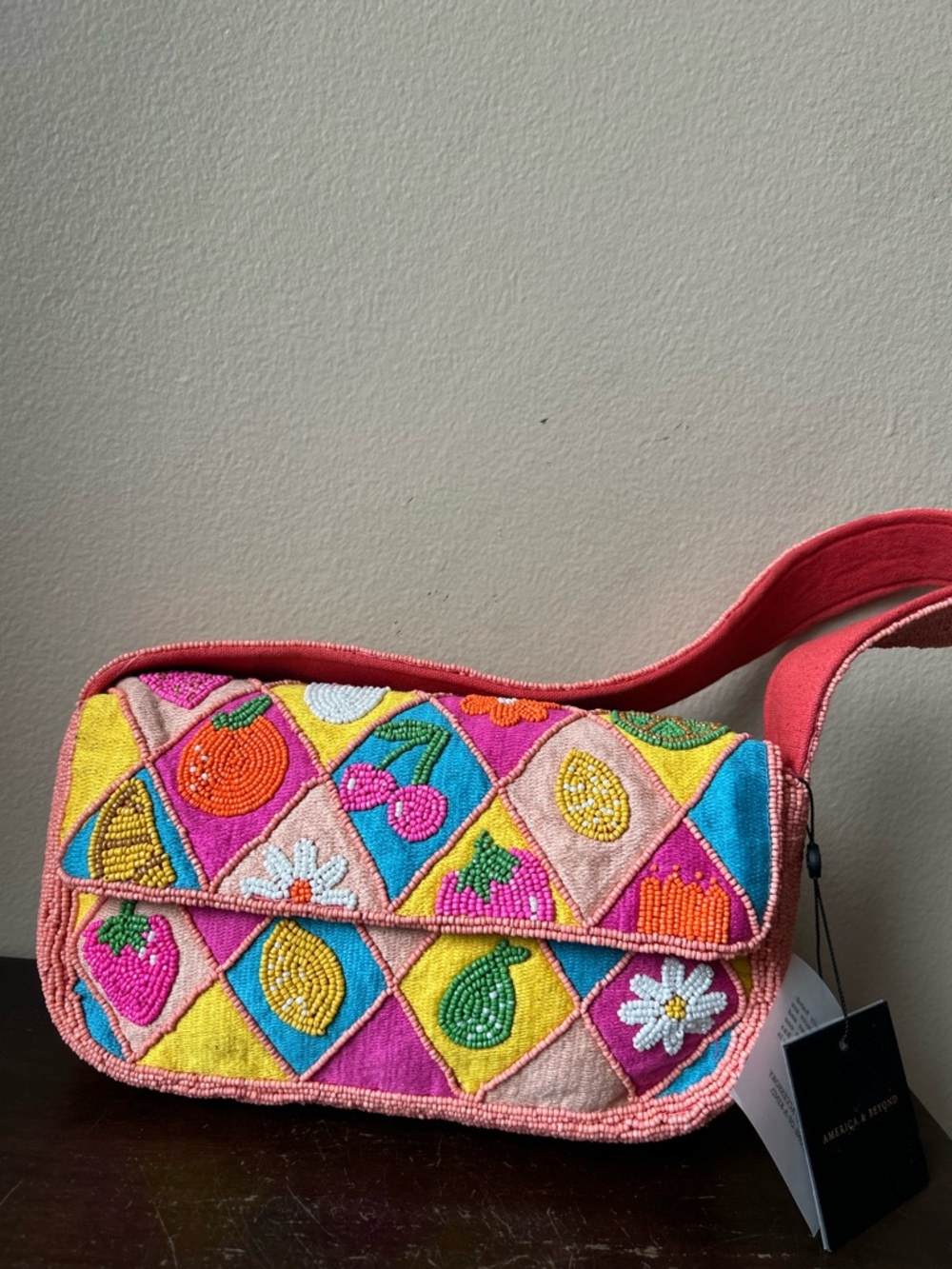 America & Beyond Beaded Pink Colorful Fruit Floral Shoulder Bag New - Picture 3 of 9